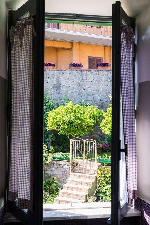 Guest House Trevignano Romano Eksteriør bilde